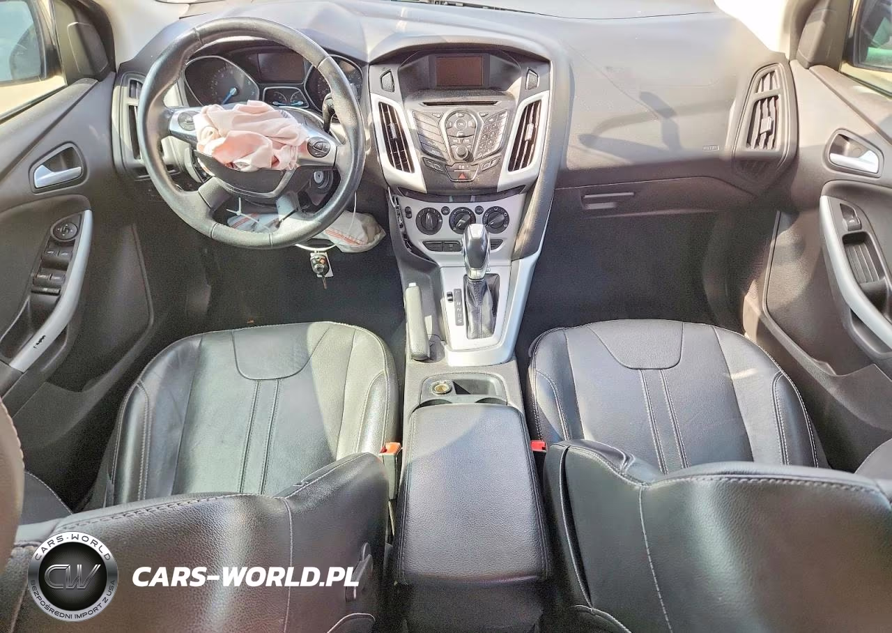 2014 Ford Focus Se VIN:1FADP3F27EL352852 - 8