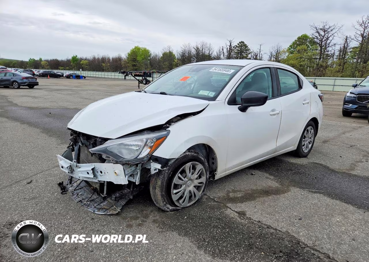2019 Toyota Yaris L
