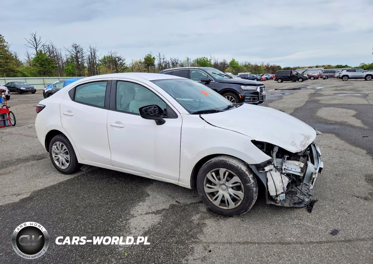 2019 Toyota Yaris L VIN:3MYDLBYV3KY509224 - 4