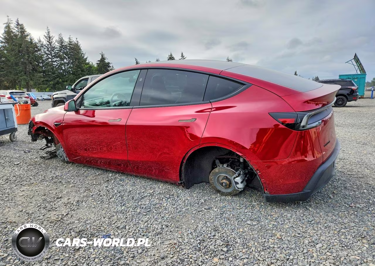 2026 Tesla Model Y VIN:7SAYGDEE2TF330161 - 2