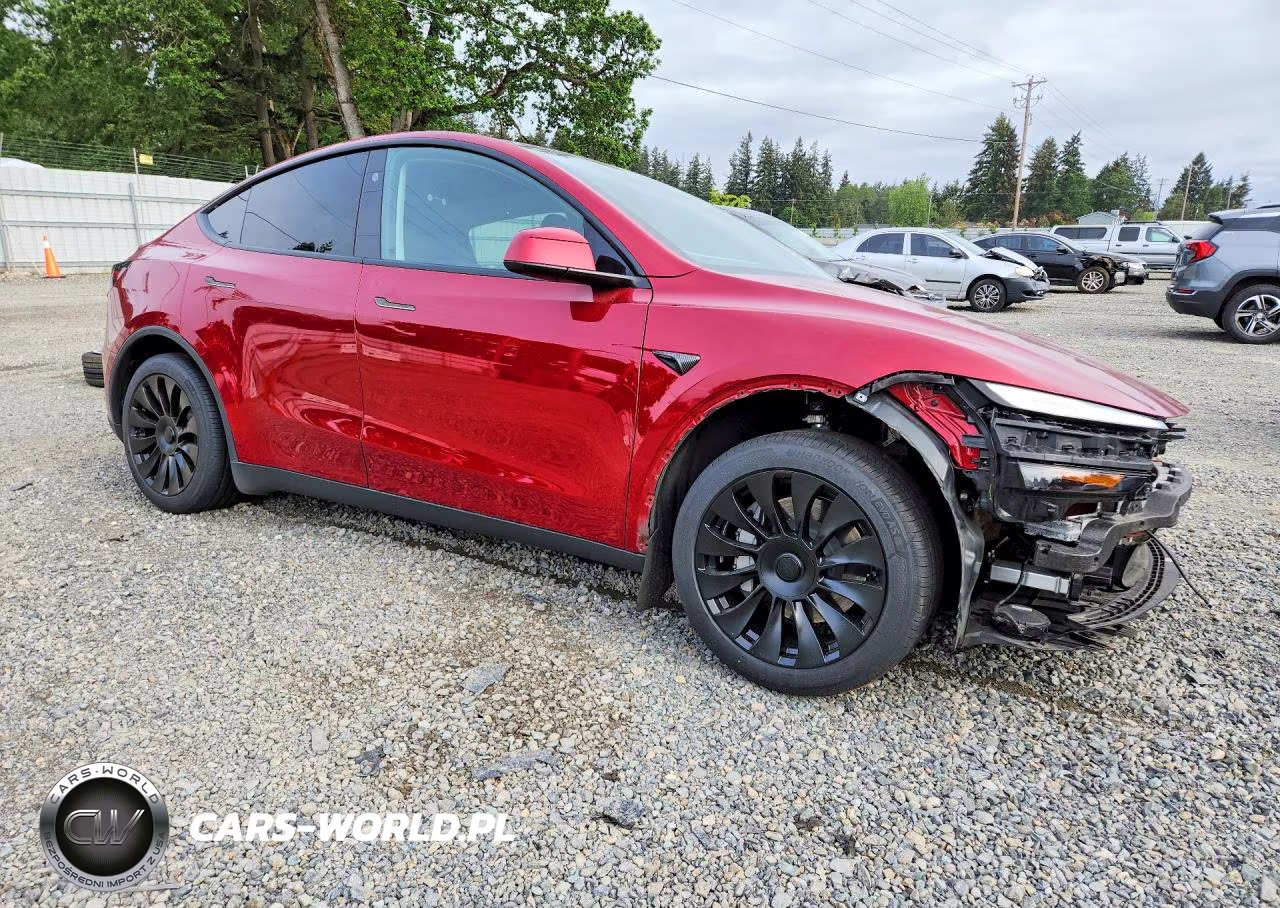 2026 Tesla Model Y VIN:7SAYGDEE2TF330161 - 4