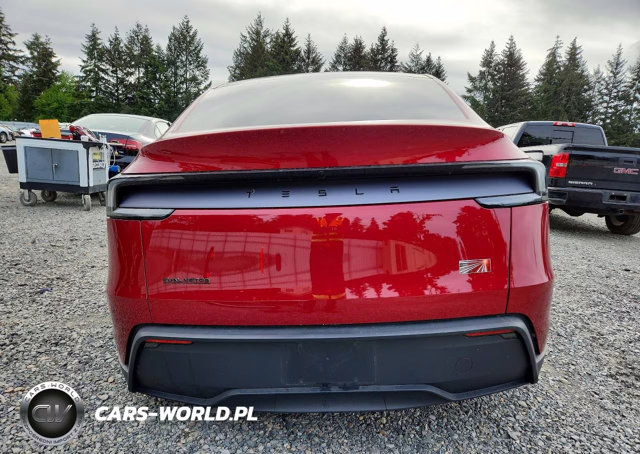 2026 Tesla Model Y VIN:7SAYGDEE2TF330161 - 6