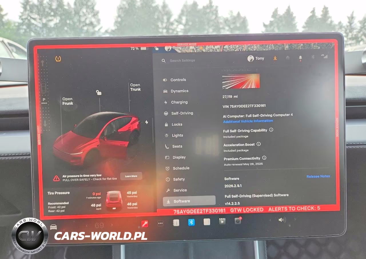 2026 Tesla Model Y VIN:7SAYGDEE2TF330161 - 9