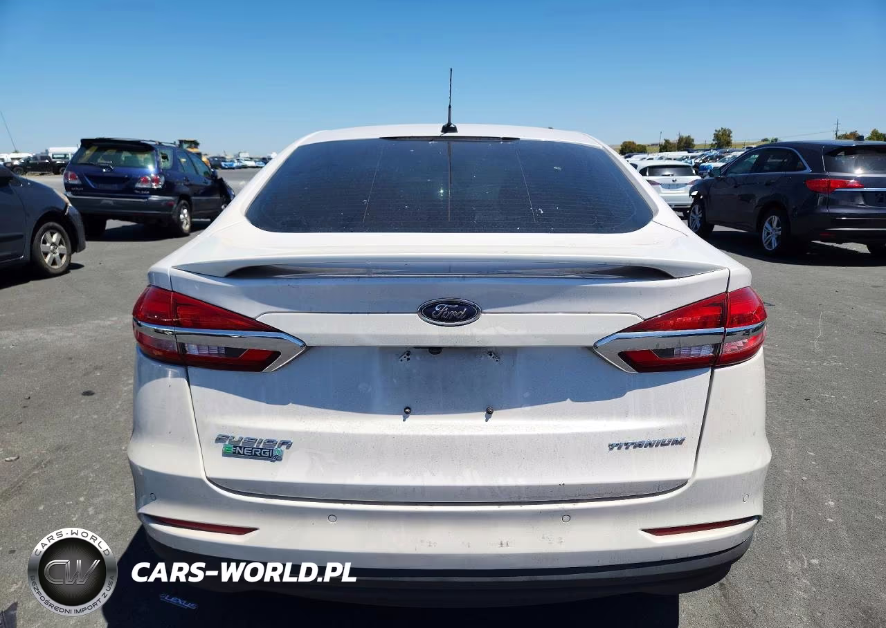 2019 Ford Fusion Titanium VIN:3FA6P0SU3KR232607 - 6