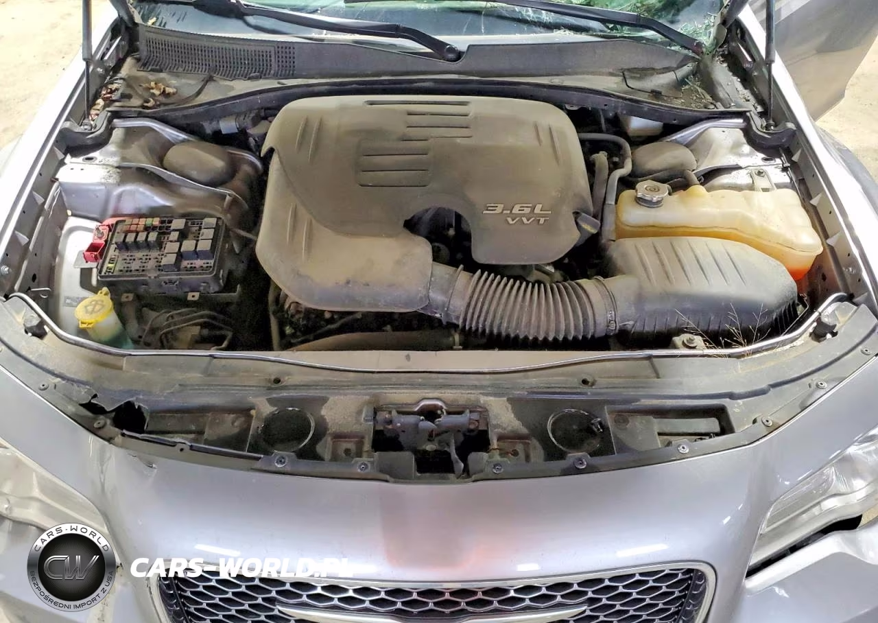 2018 Chrysler 300 Limited VIN:2C3CCAKG2JH127449 - 11