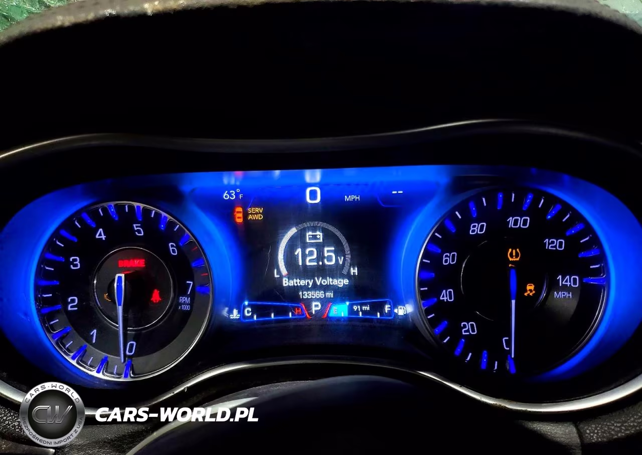 2018 Chrysler 300 Limited VIN:2C3CCAKG2JH127449 - 9