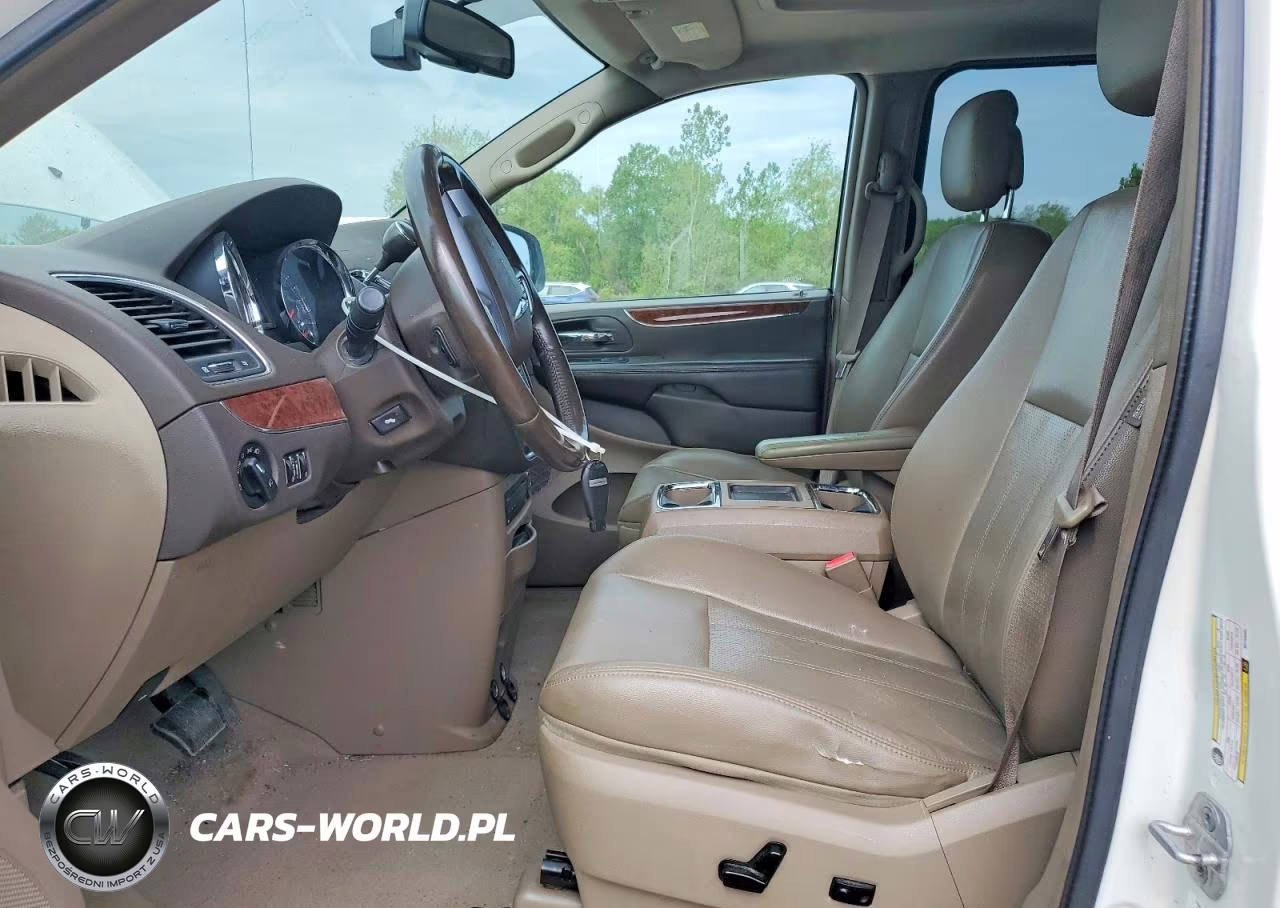 2011 Chrysler Town & Country Touring L VIN:2A4RR8DG9BR759882 - 7
