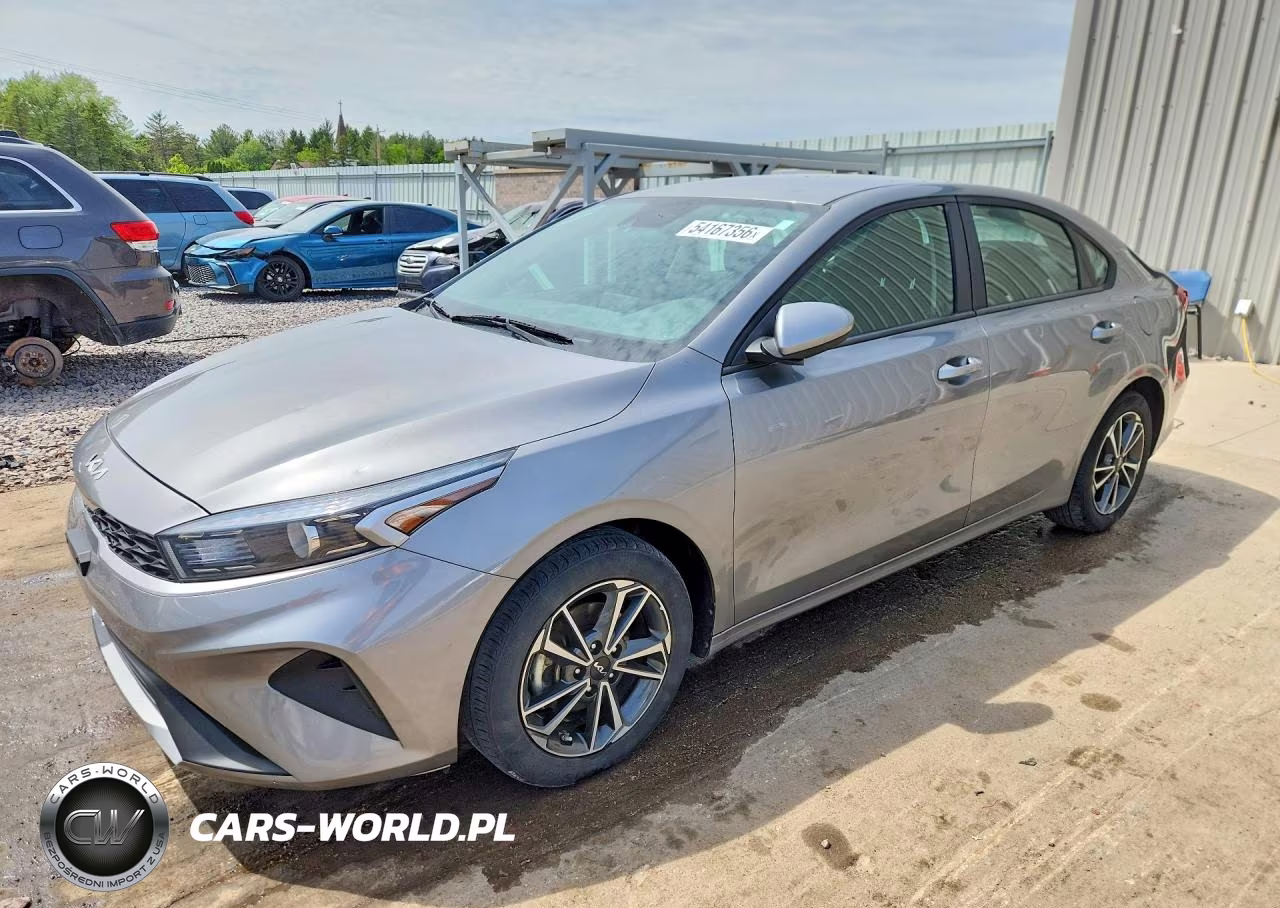 2022 Kia Forte Lxs – zdjęcie 1 z 12