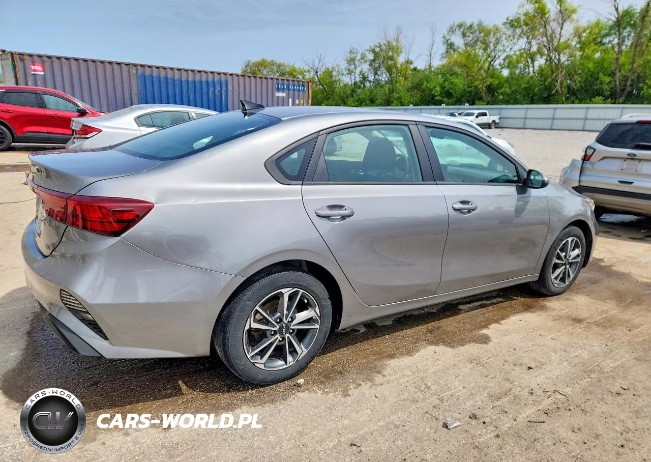2022 Kia Forte Lxs VIN:3KPF24AD9NE468269 - 3