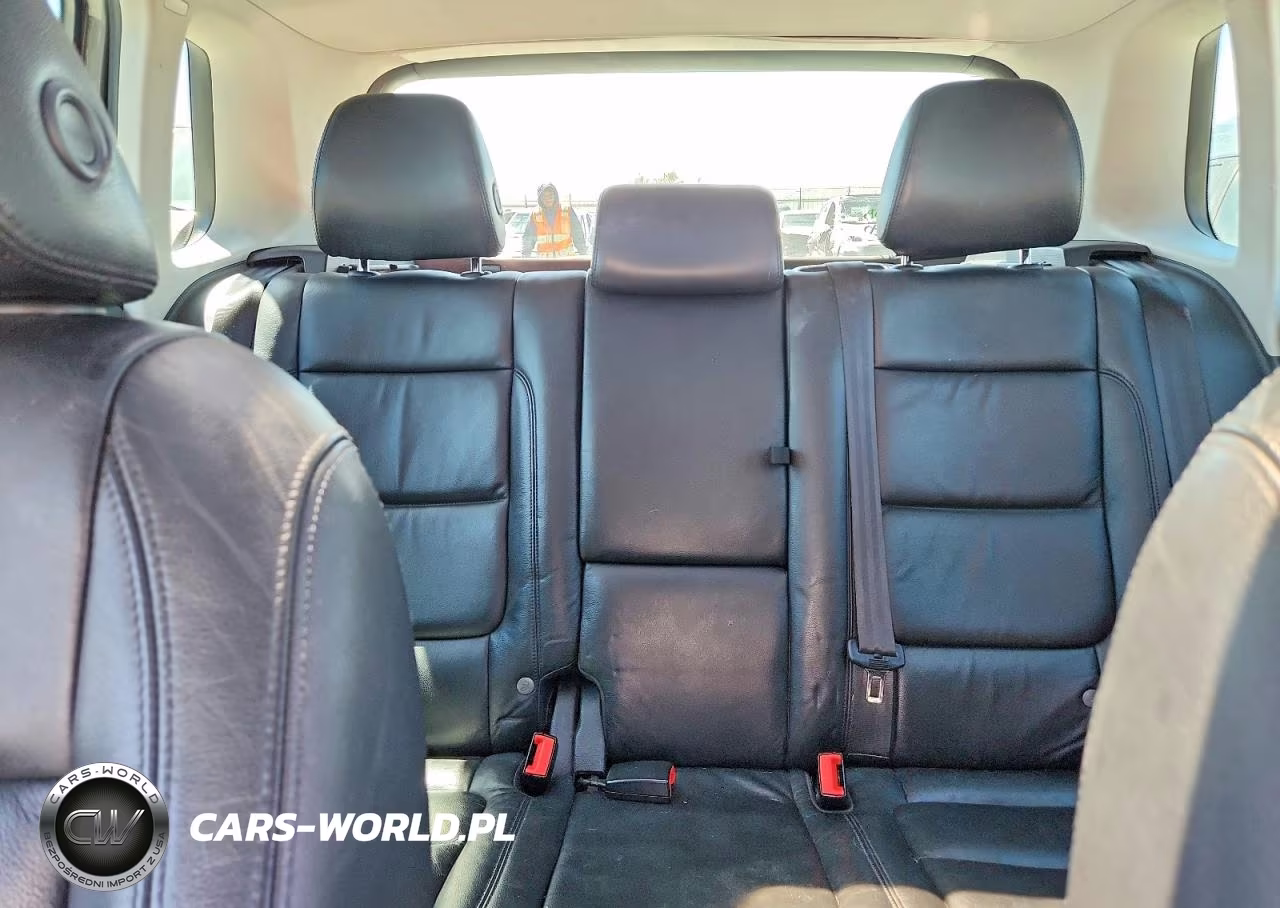 2012 Volkswagen Tiguan S VIN:WVGAV7AX3CW006303 - 10