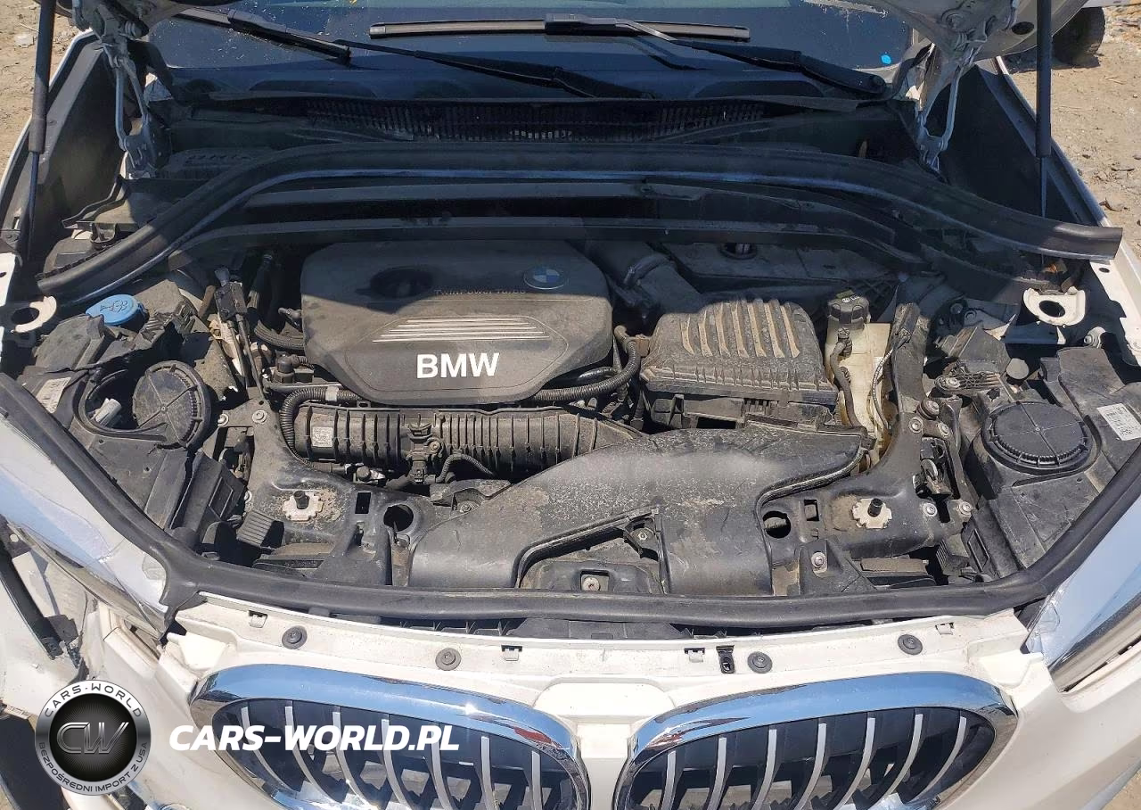 2018 BMW X1 xDrive28I VIN:WBXHT3C37J5K30028 - 12