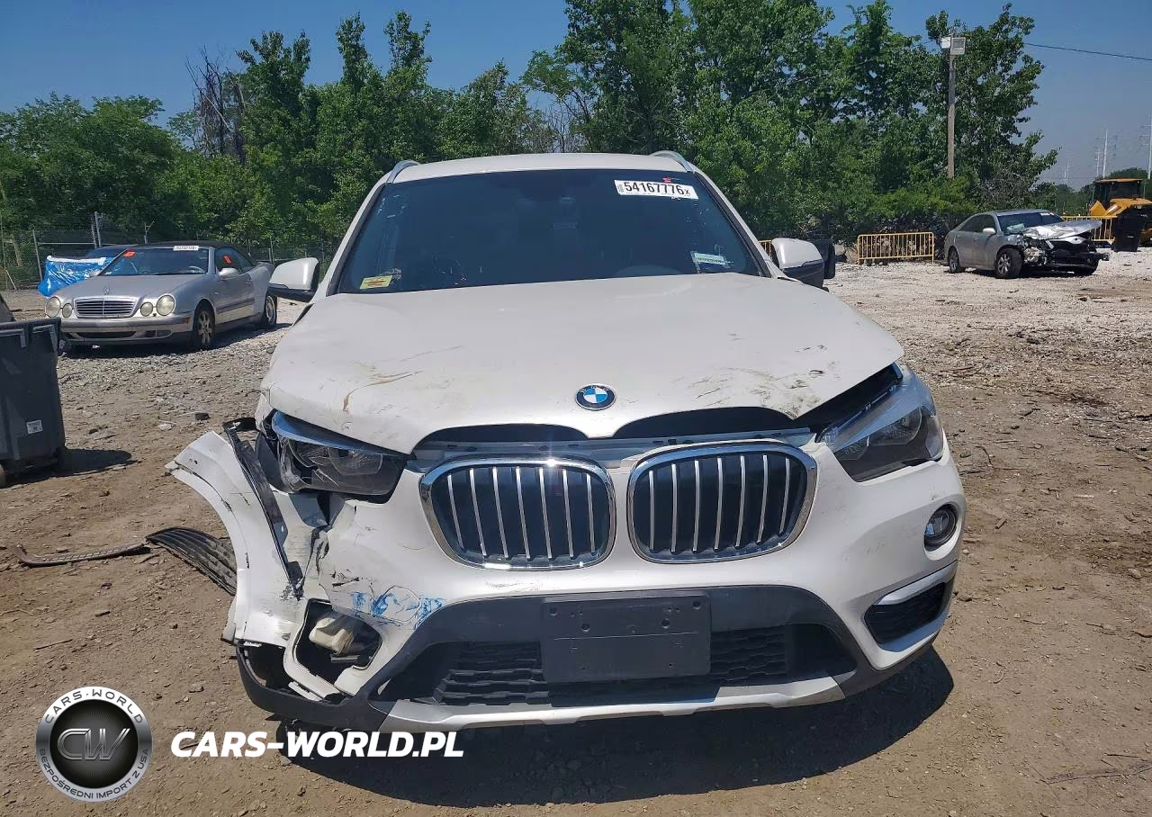 2018 BMW X1 xDrive28I VIN:WBXHT3C37J5K30028 - 5