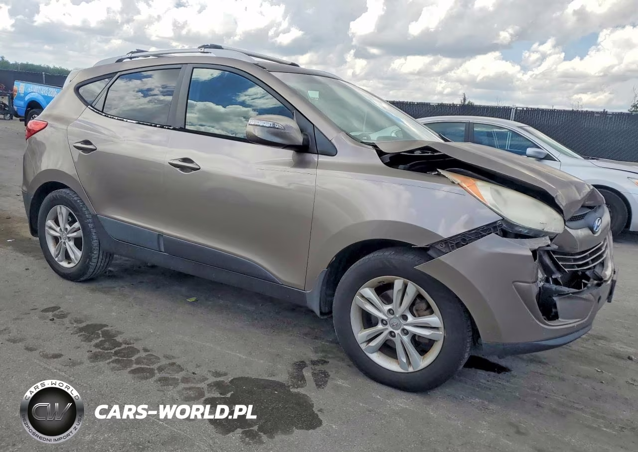 2012 Hyundai Tucson Gls VIN:KM8JU3AC8CU405437 - 4
