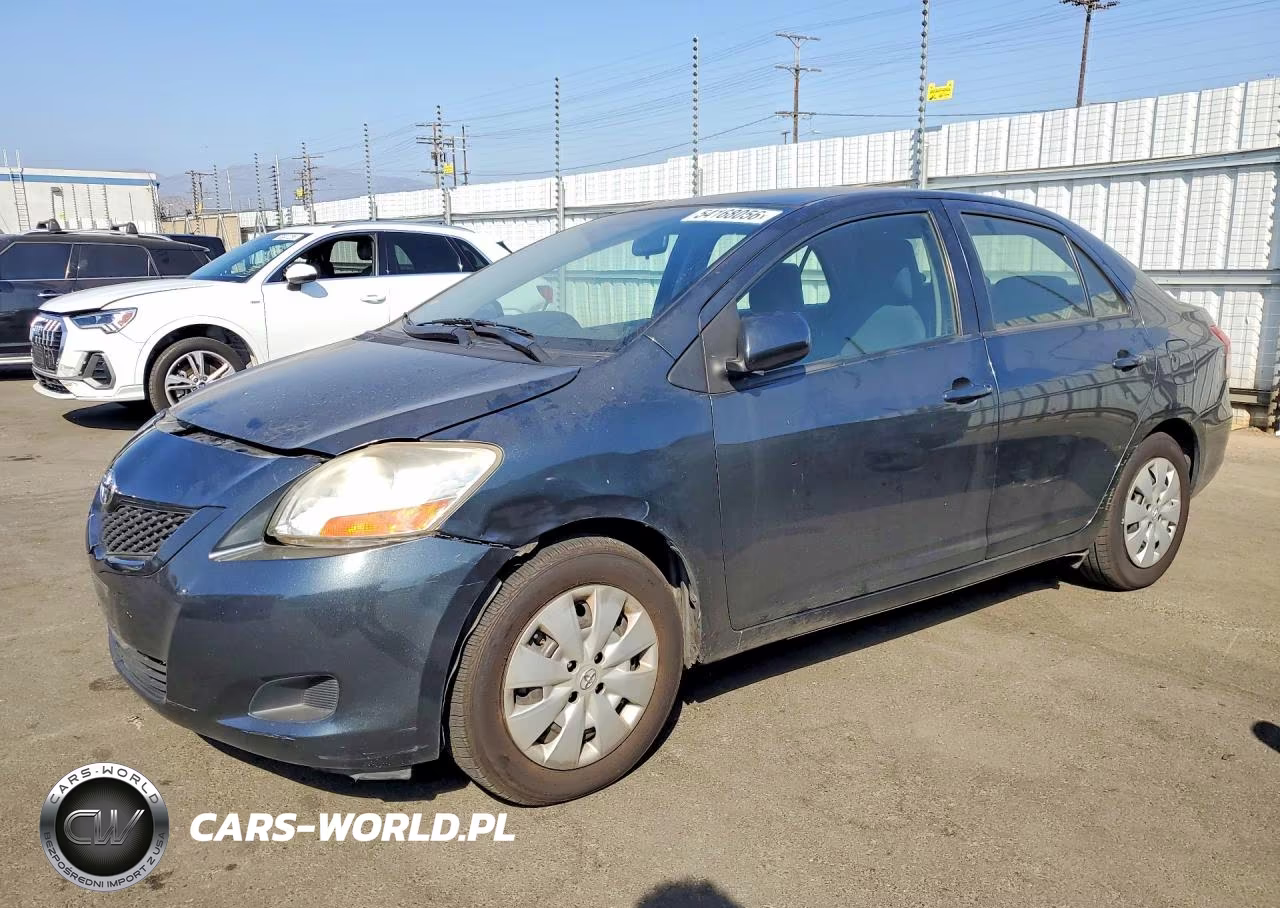 2010 Toyota Yaris Base