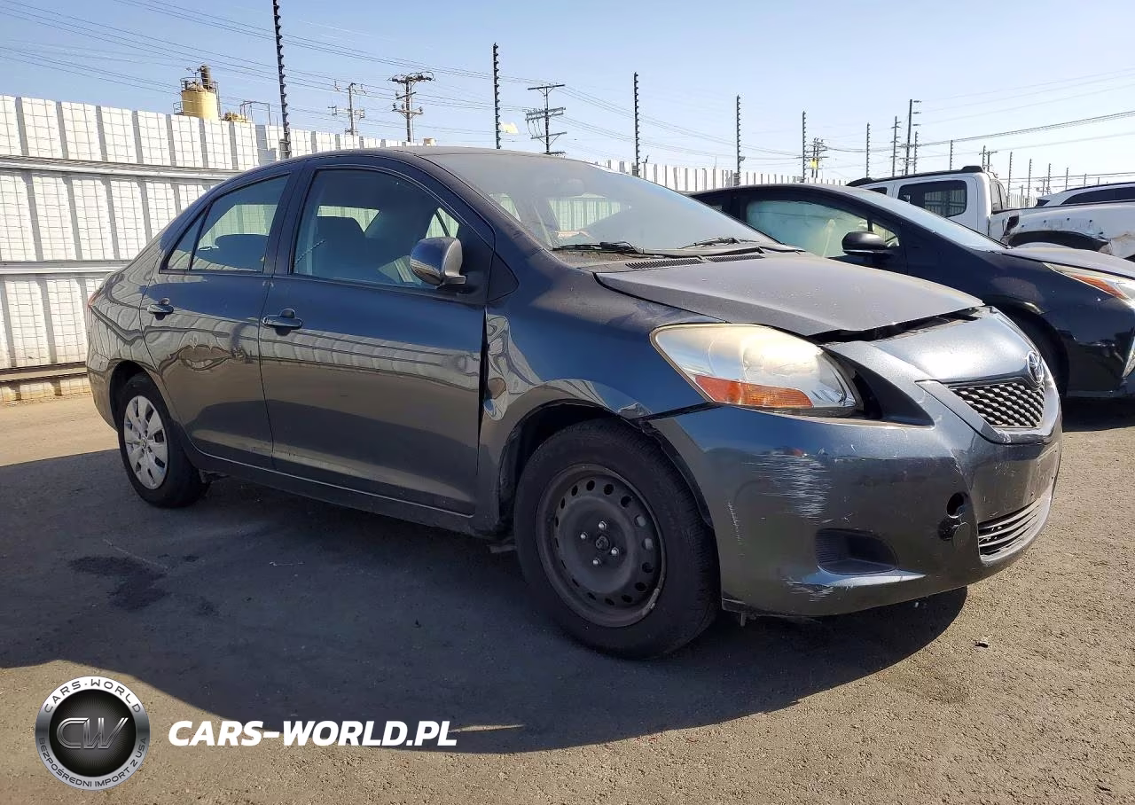 2010 Toyota Yaris Base VIN:JTDBT4K30A1392083 - 4