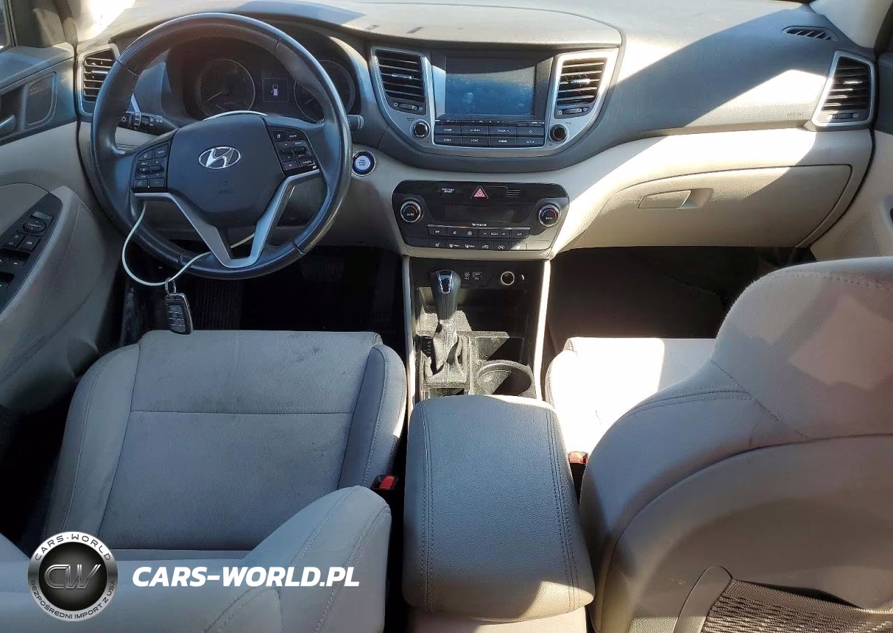 2018 Hyundai Tucson Value VIN:KM8J3CA24JU692184 - 8