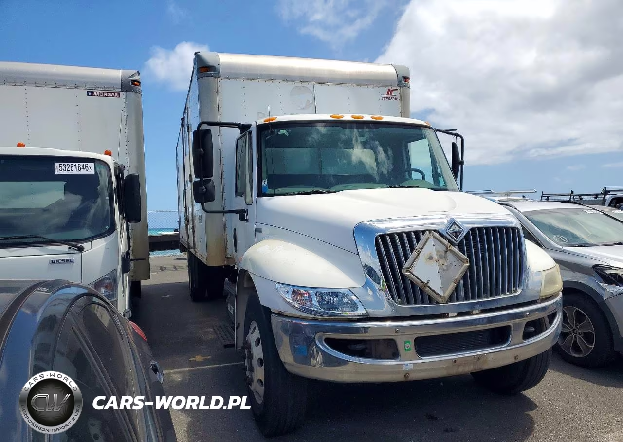 2009 International 4300 Box Truck