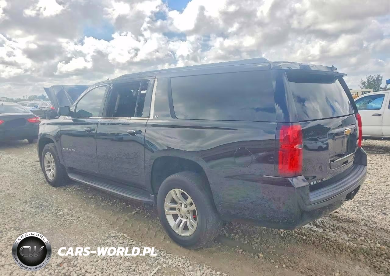 2017 Chevrolet Suburban C1500 Lt VIN:1GNSCHKC7HR371919 - 2