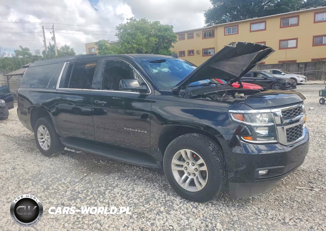 2017 Chevrolet Suburban C1500 Lt VIN:1GNSCHKC7HR371919 - 4