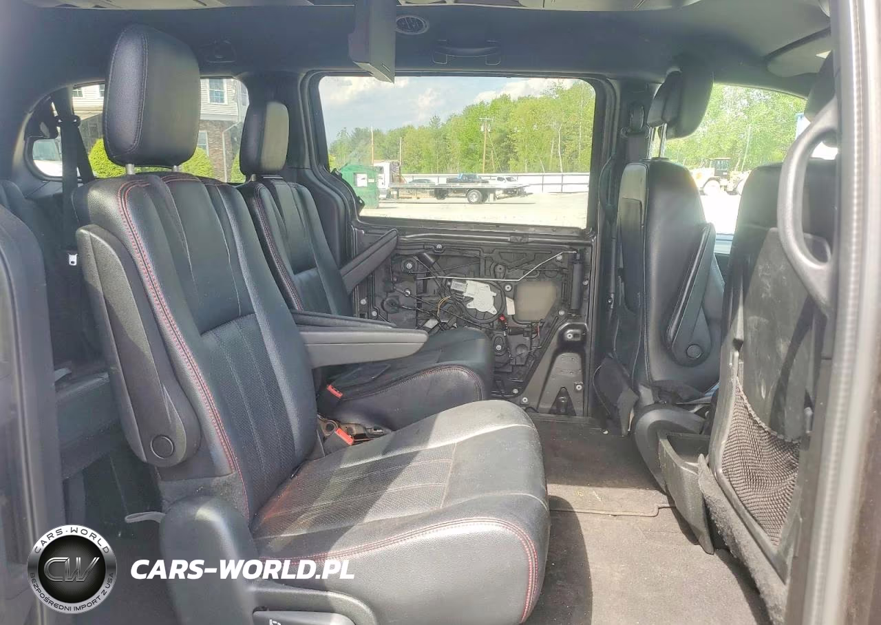 2018 Dodge Grand Caravan Gt VIN:2C4RDGEG6JR280993 - 11