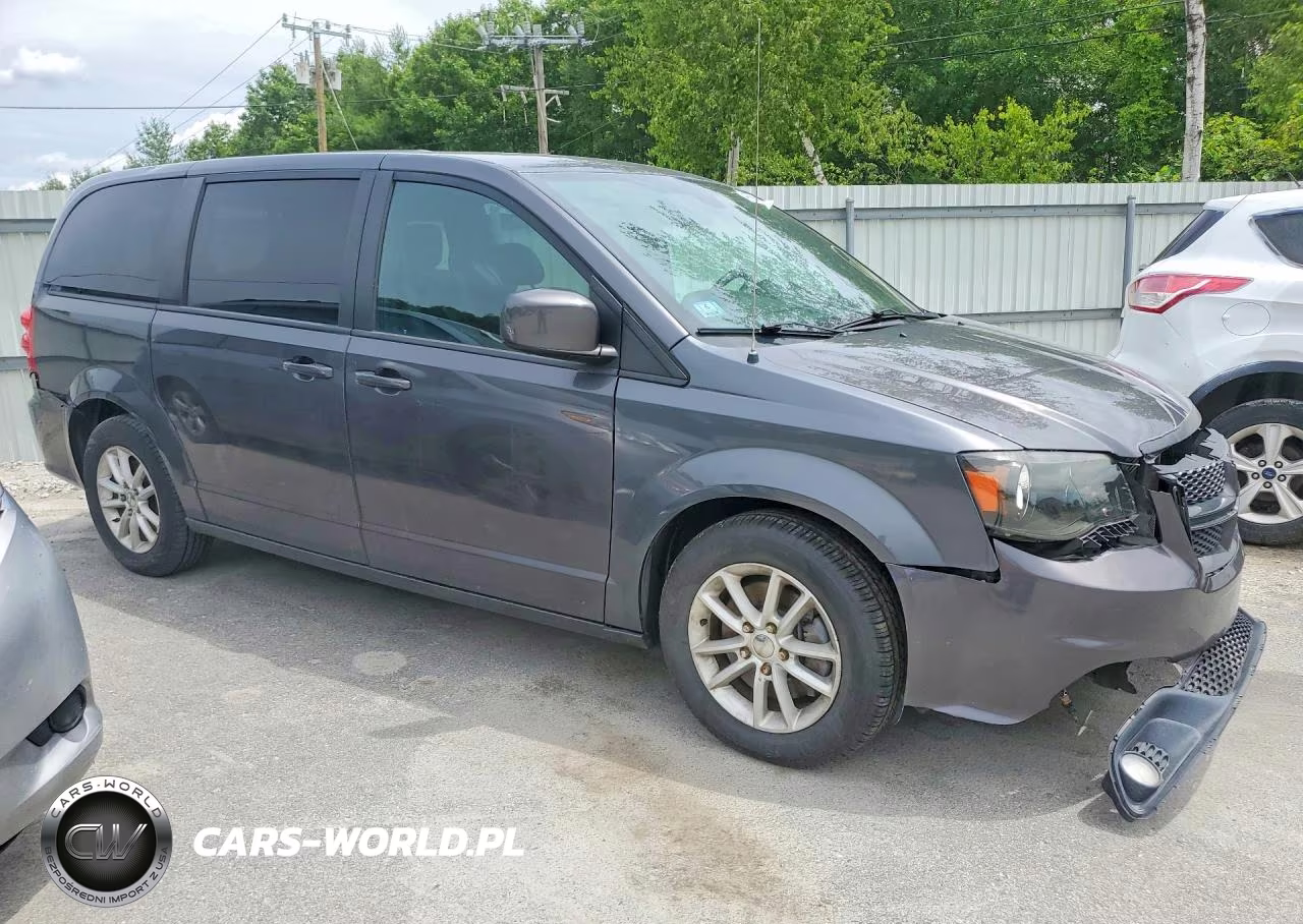 2018 Dodge Grand Caravan Gt VIN:2C4RDGEG6JR280993 - 4