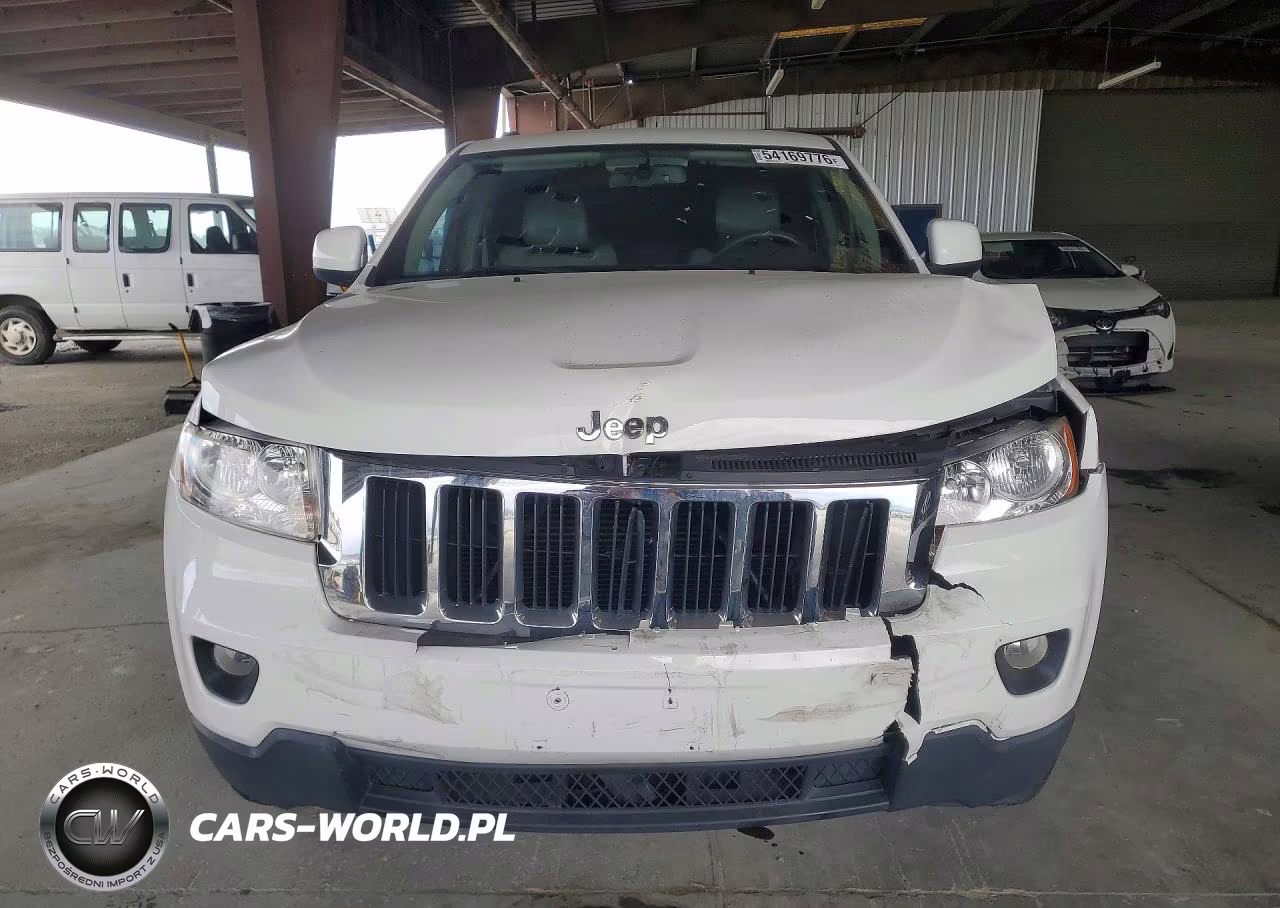 2013 Jeep Grand Cherokee Laredo VIN:1C4RJFAG7DC650001 - 5