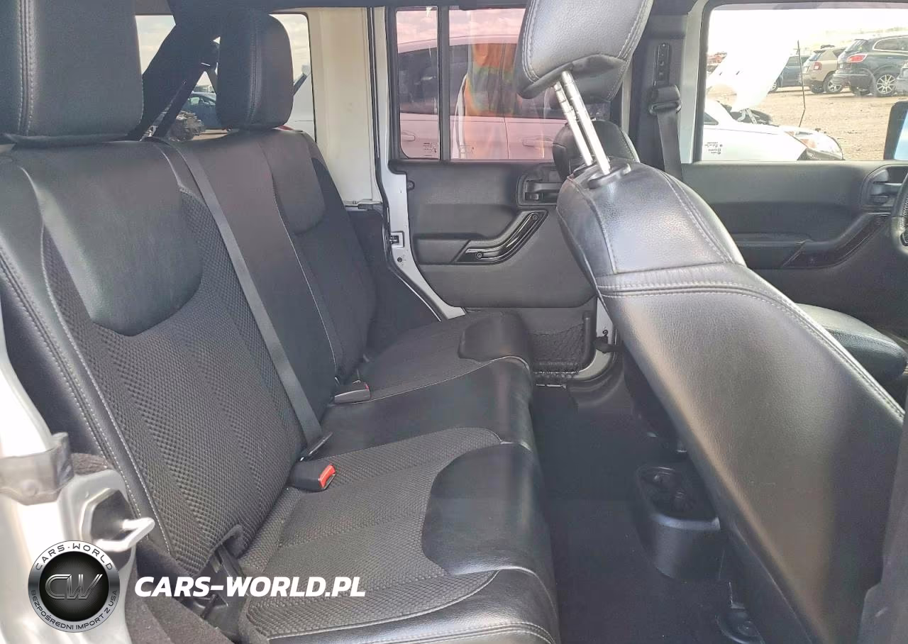 2017 Jeep Wrangler Unlimited Sahara VIN:1C4BJWEG3HL602660 - 10