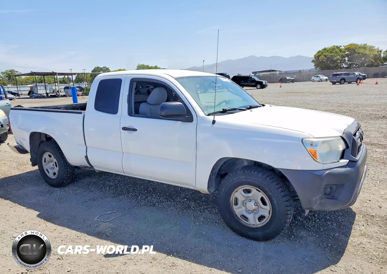 2015 Toyota Tacoma Access Cab VIN:5TFTX4CN8FX060146 - 4