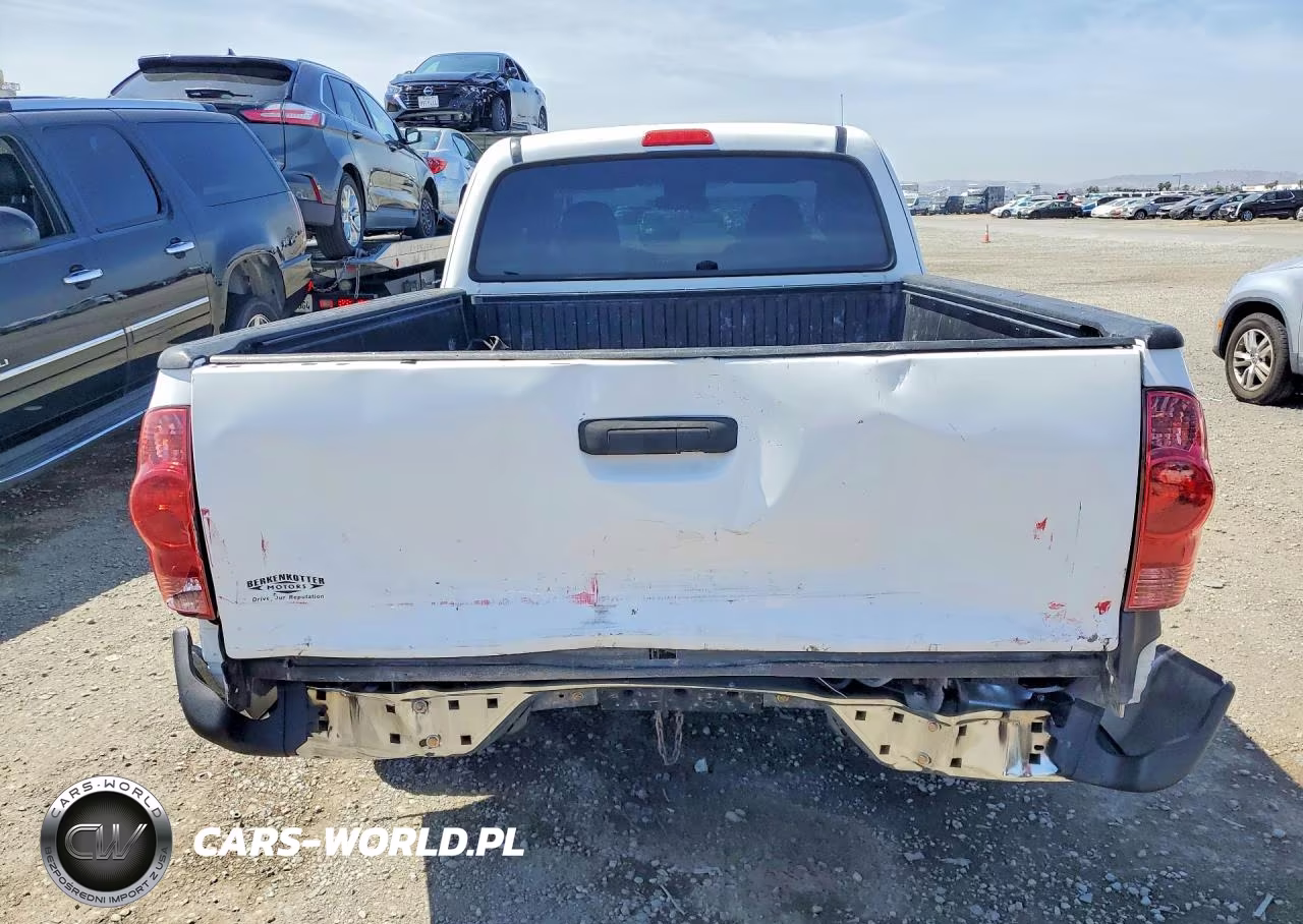2015 Toyota Tacoma Access Cab VIN:5TFTX4CN8FX060146 - 6
