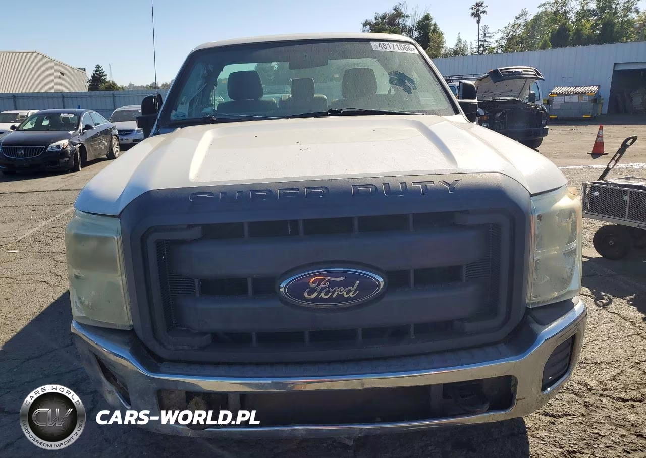 2013 Ford F250 Super Duty VIN:1FTBF2A62DEB52747 - 5