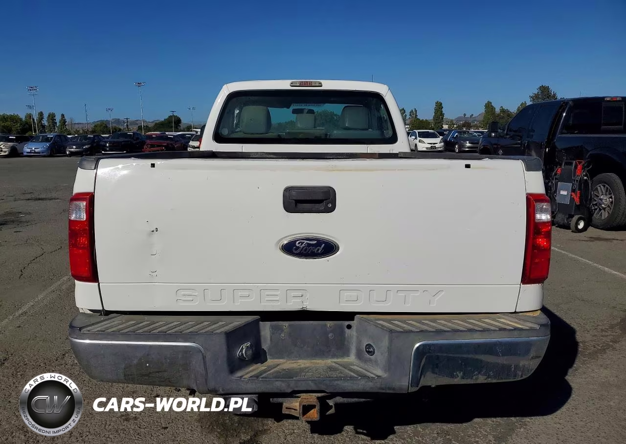 2013 Ford F250 Super Duty VIN:1FTBF2A62DEB52747 - 6