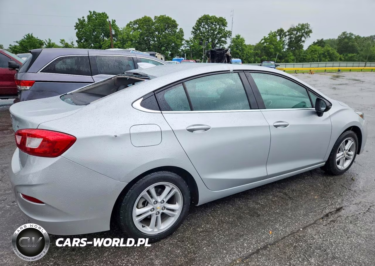 2016 Chevrolet Cruze Lt VIN:1G1BE5SM1G7266015 - 3
