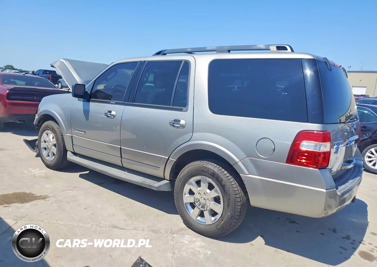 2008 Ford Expedition Xlt VIN:1FMFU15568LA88325 - 4