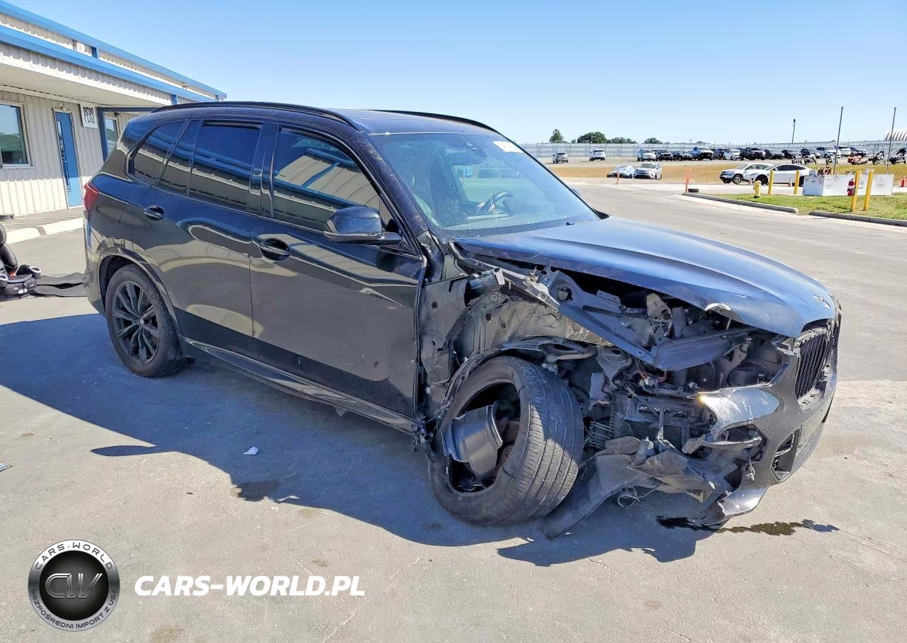 2019 BMW X5 xDrive50I VIN:5UXJU2C55KLN64903 - 4