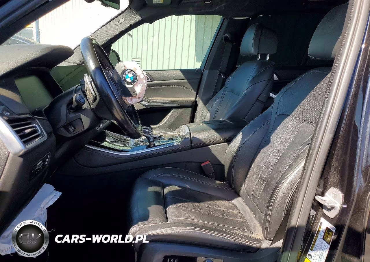 2019 BMW X5 xDrive50I VIN:5UXJU2C55KLN64903 - 7