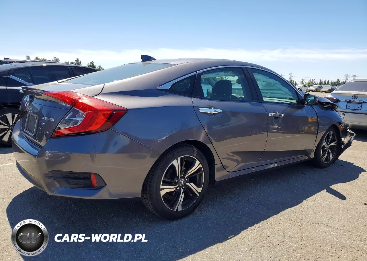 2016 Honda Civic Touring VIN:19XFC1F9XGE210586 - 3