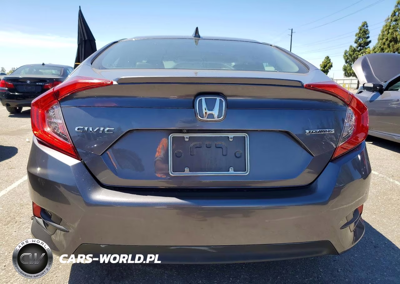 2016 Honda Civic Touring VIN:19XFC1F9XGE210586 - 6