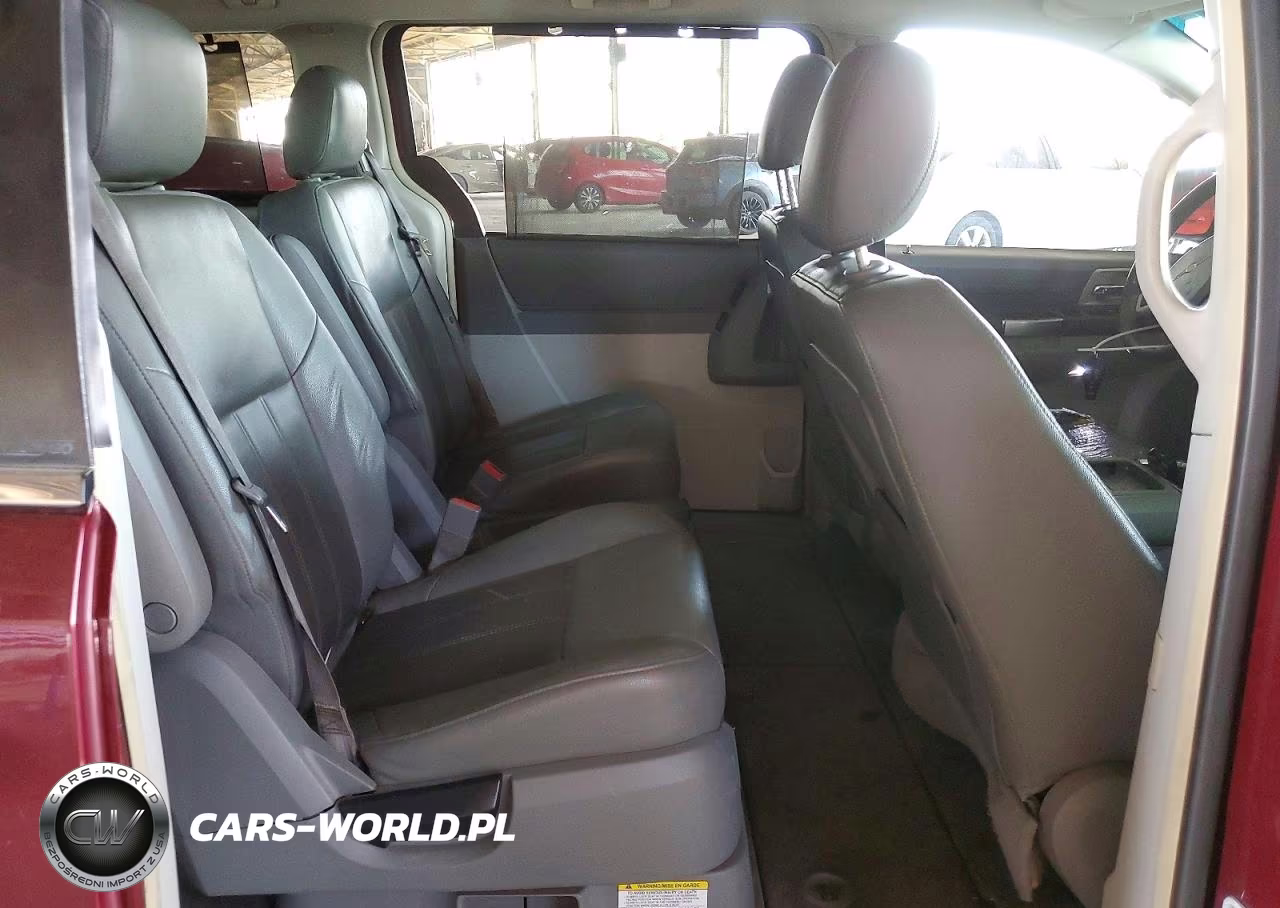 2008 Chrysler Town & Country Touring VIN:2A8HR54P58R793187 - 11