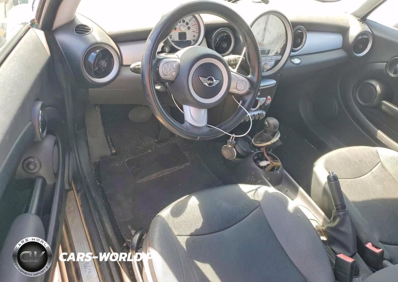 2009 Mini Cooper VIN:WMWMF33519TW79262 - 8