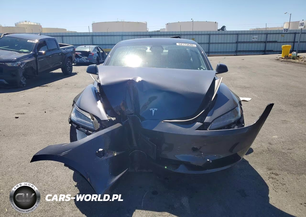 2025 Tesla Model 3 VIN:5YJ3E1EA9SF001691 - 5