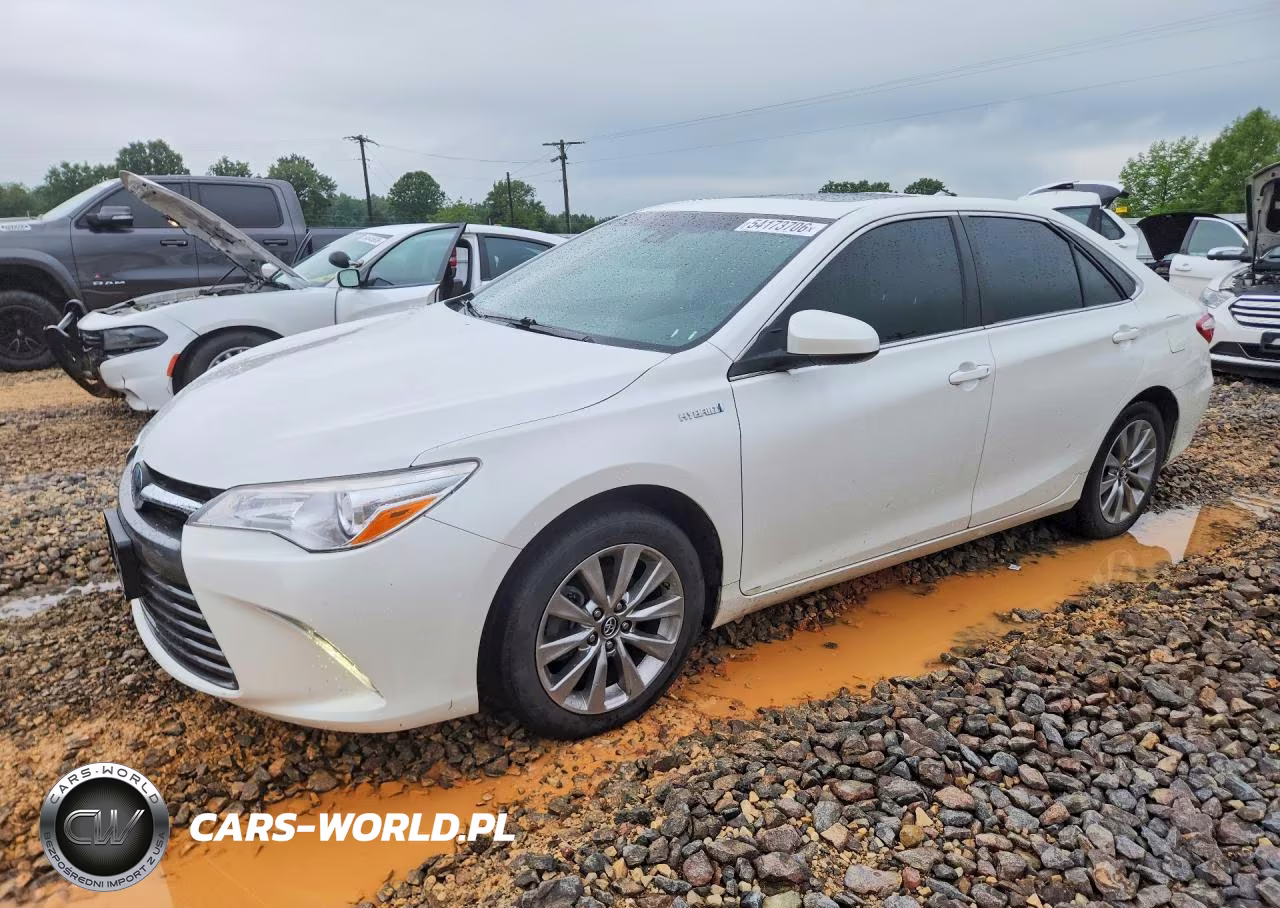 2017 Toyota Camry Hybrid Xle