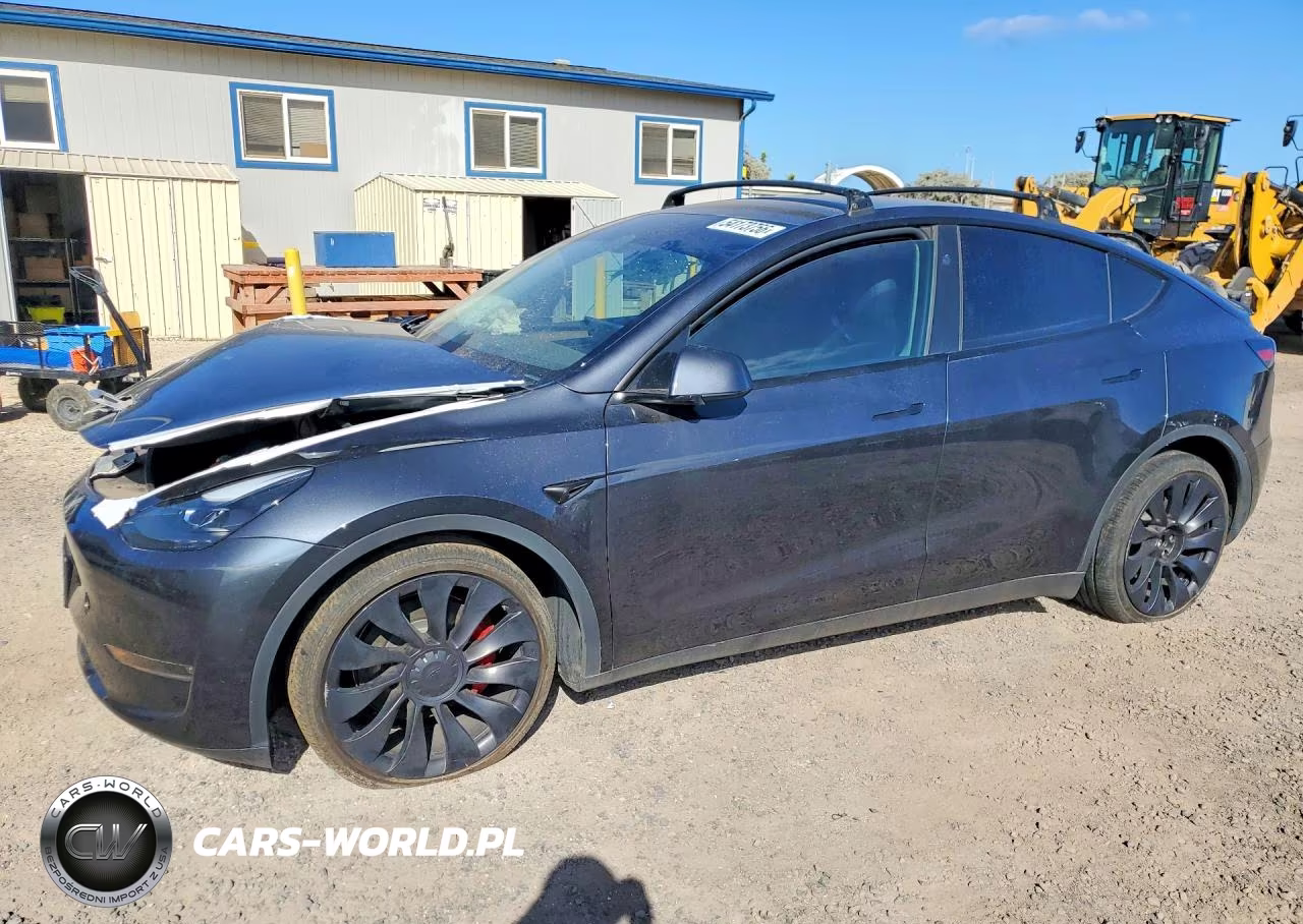 2024 Tesla Model Y Performance Dual Motor All-Wheel Drive – zdjęcie 1 z 12