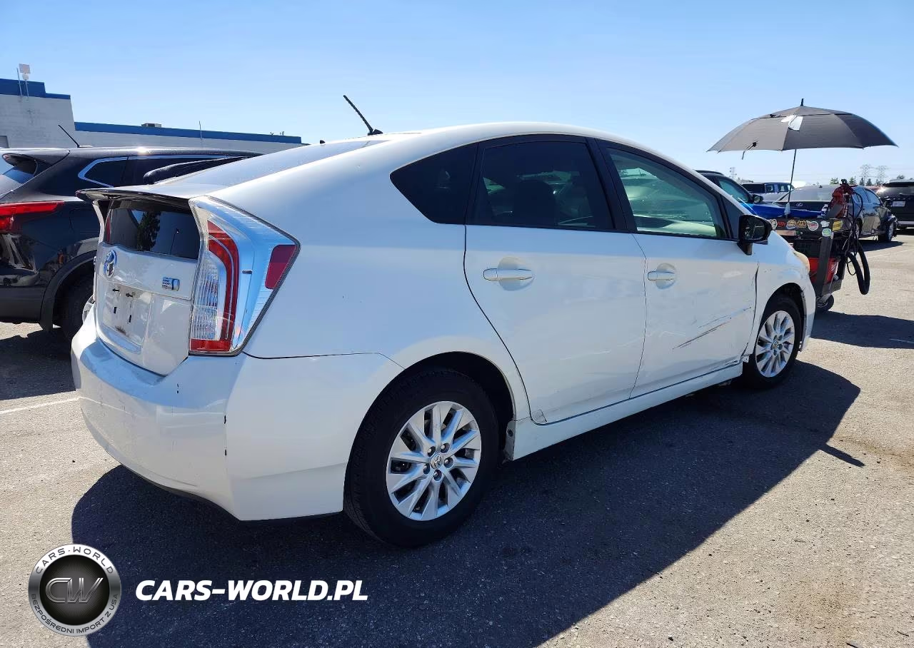 2012 Toyota Prius Two VIN:JTDKN3DU8C5498707 - 3