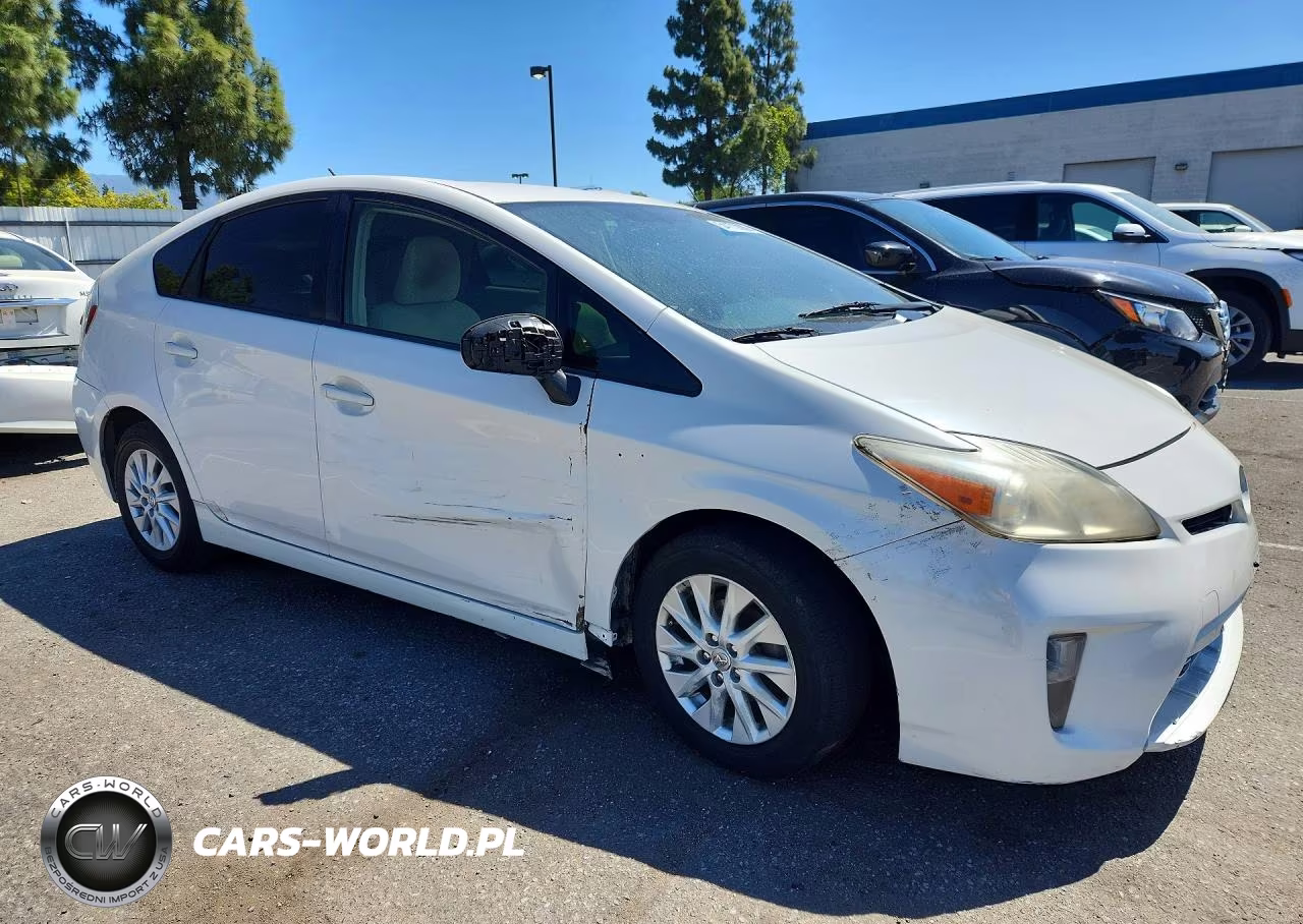 2012 Toyota Prius Two VIN:JTDKN3DU8C5498707 - 4
