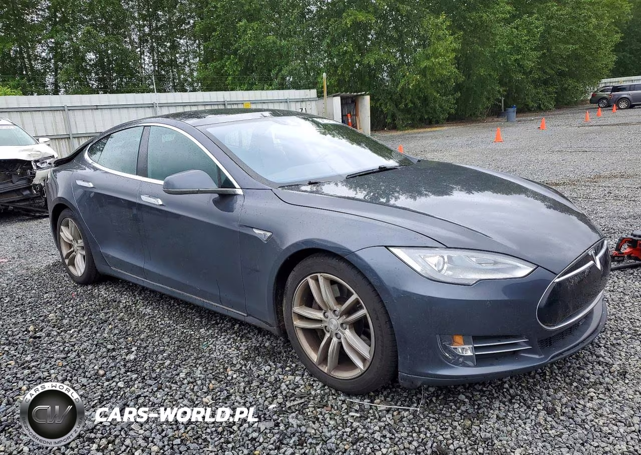 2015 Tesla Model S VIN:5YJSA1E25FF118450 - 4