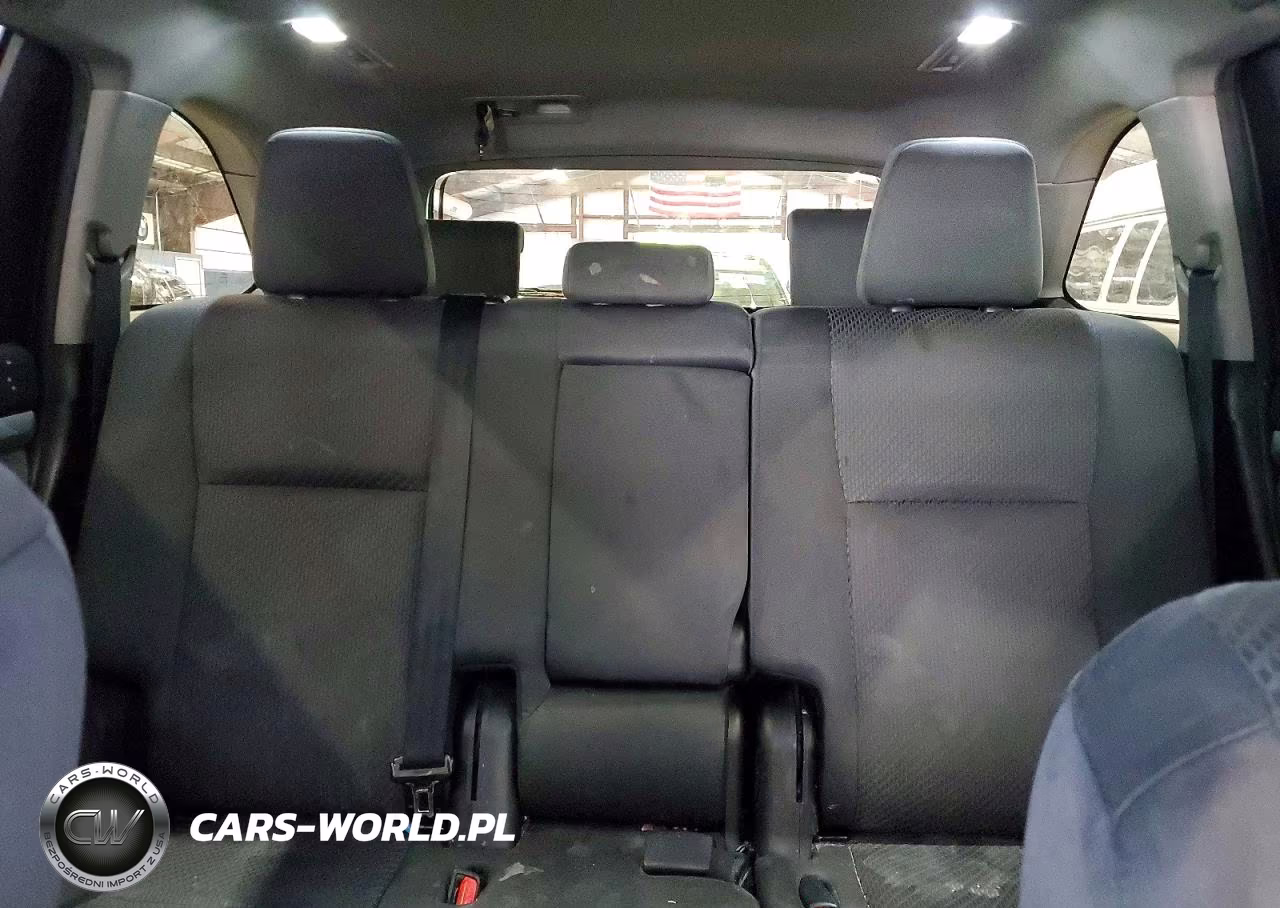 2019 Toyota Highlander Le VIN:5TDBZRFH1KS916654 - 10