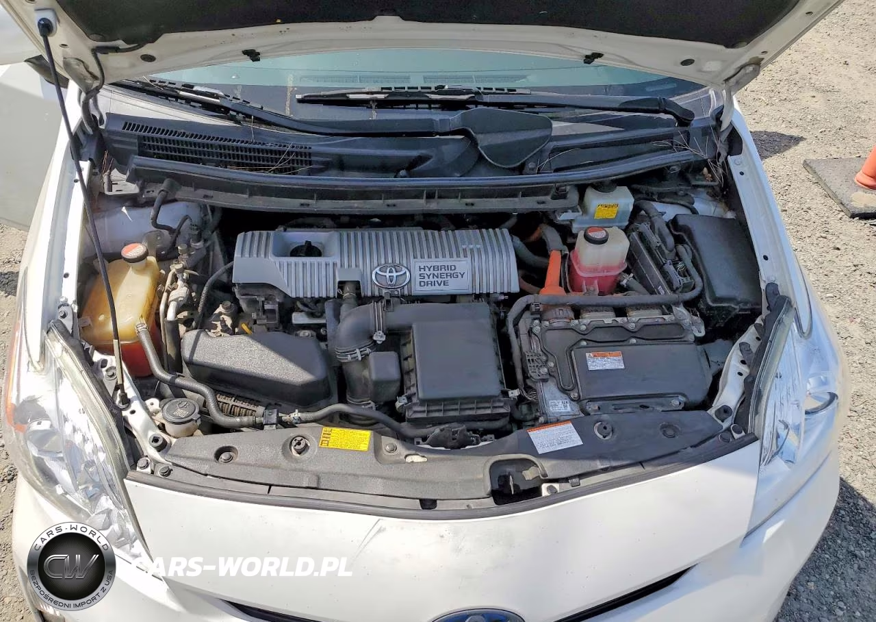 2015 Toyota Prius Two VIN:JTDKN3DU2F0417069 - 11