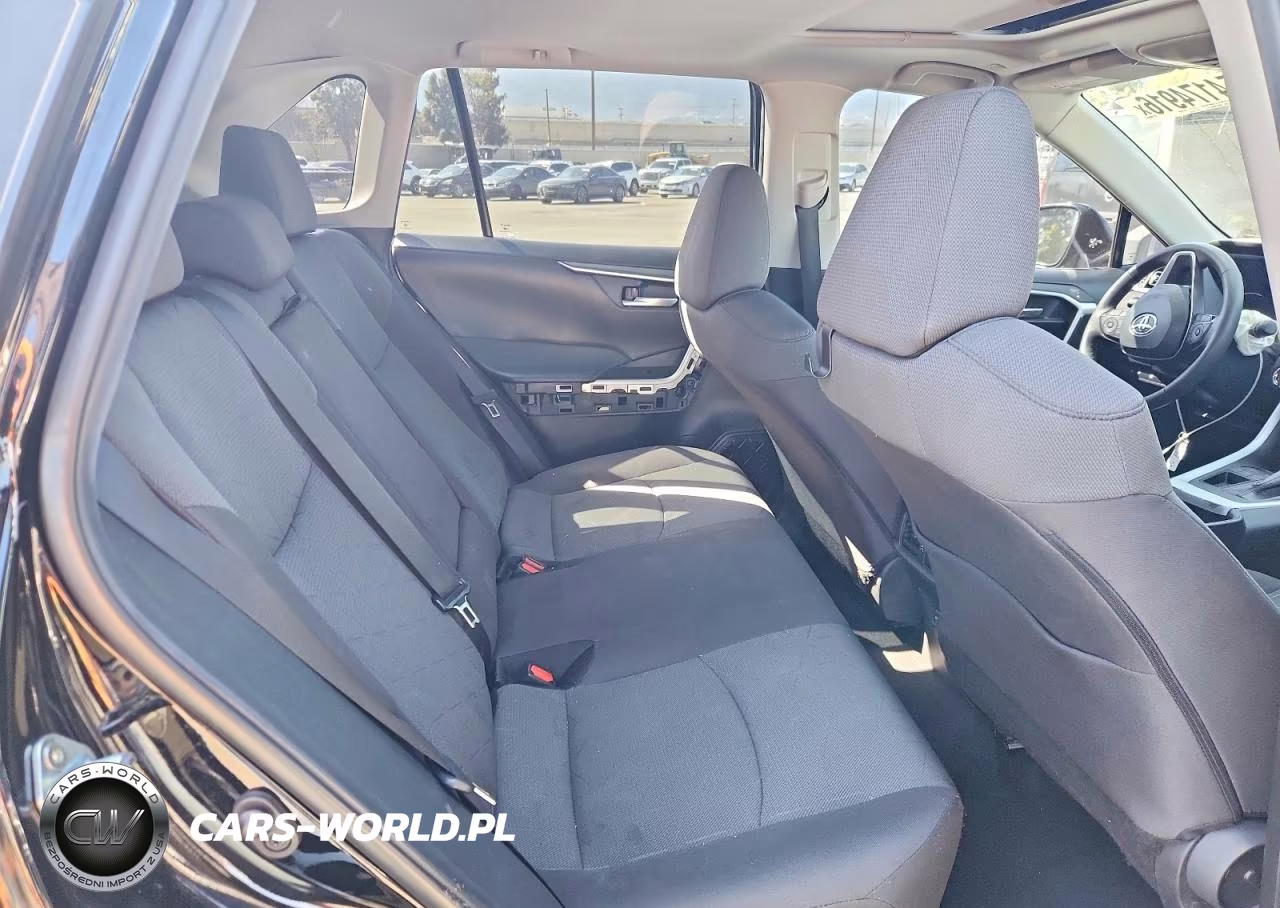 2023 Toyota Rav4 Xle VIN:2T3W1RFV3PW240552 - 10