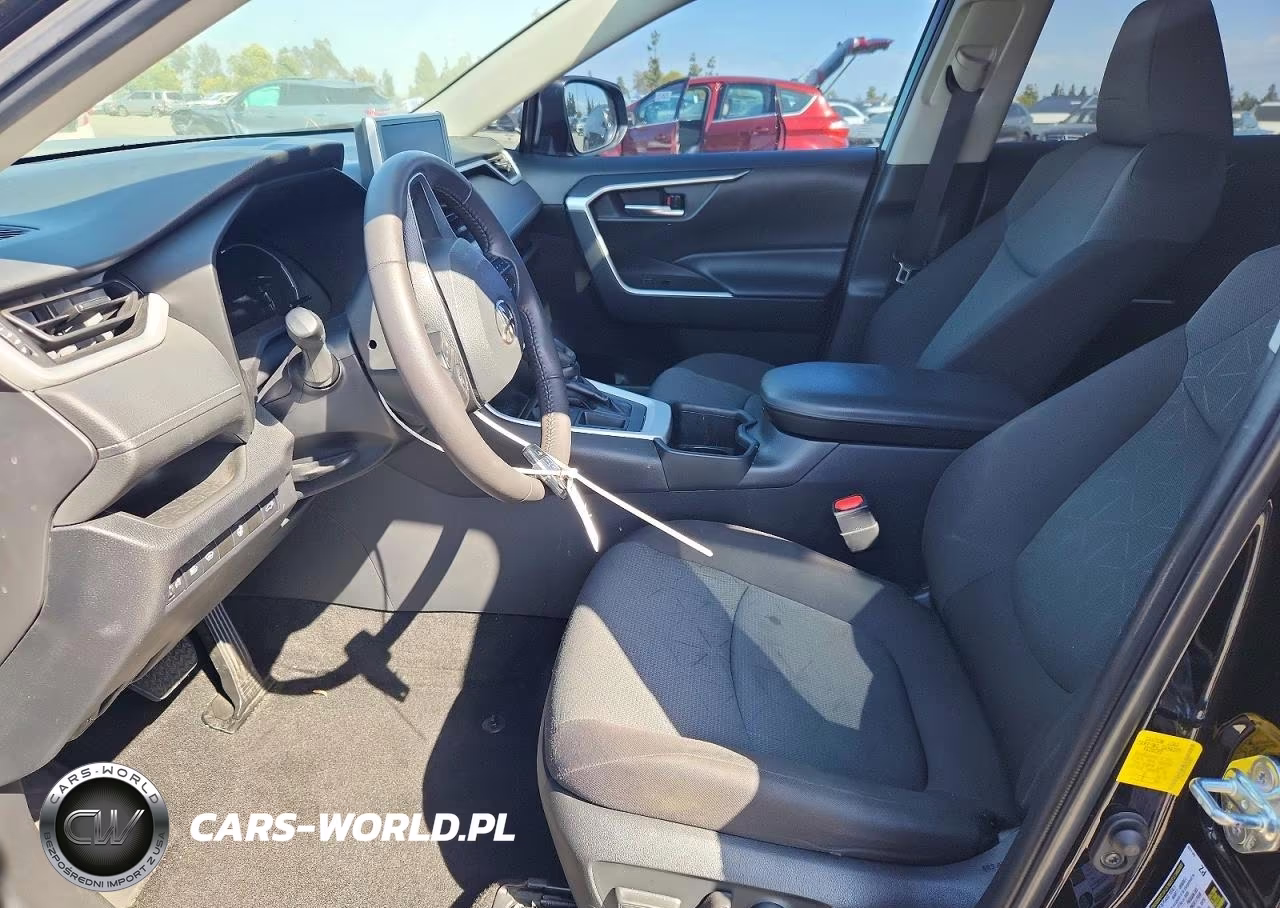 2023 Toyota Rav4 Xle VIN:2T3W1RFV3PW240552 - 7