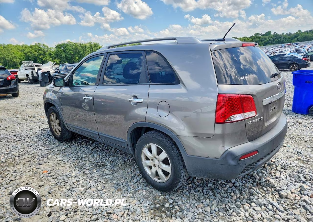 2011 Kia Sorento Lx VIN:5XYKT3A13BG104424 - 2